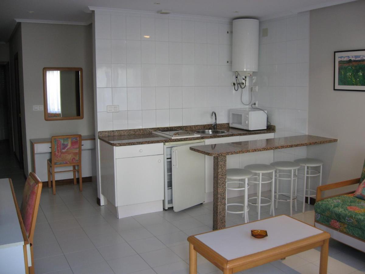 Apartamentos Elena Laredo Exterior photo