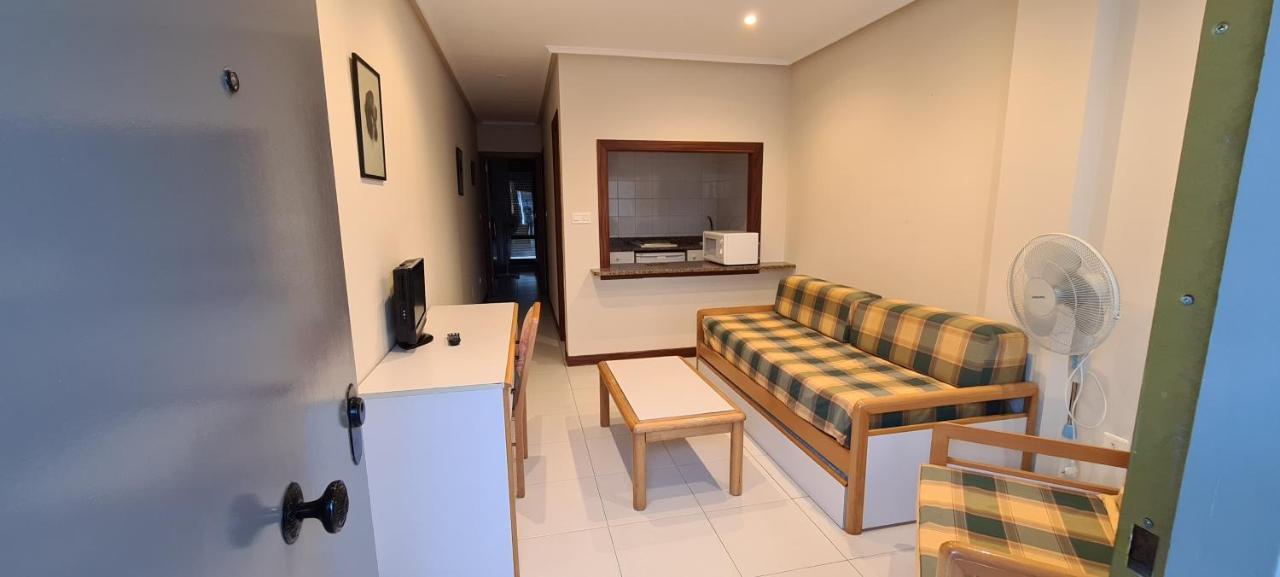 Apartamentos Elena Laredo Exterior photo